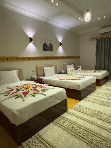 Sunshine Pyramids INN – Giza, AL