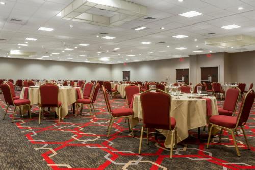 Quality Inn - image 26