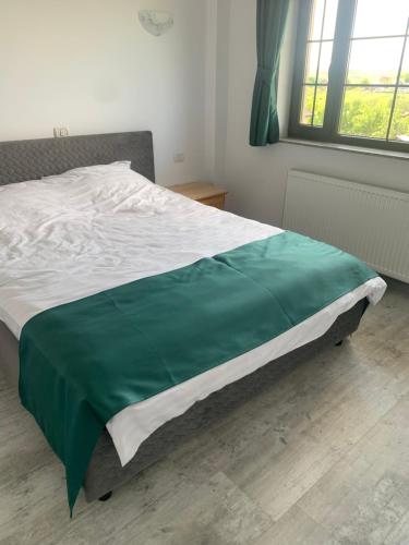 1 double bed