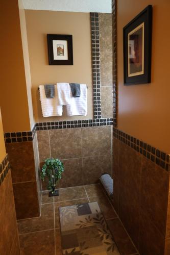 Harvest House Bed and Breakfast - image 12