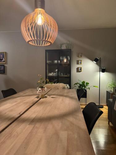 Apartment with sea view on top floor, Тромсё (фото 2)