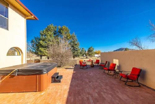 Гореща вана, Flagstaff Family Retreat in Black Bill Park