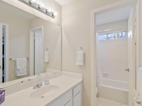 Cozy Sunterro Serenity in North Austin Pet Friendly Cozy Sunterro Serenity in North Austin Pet Friendly