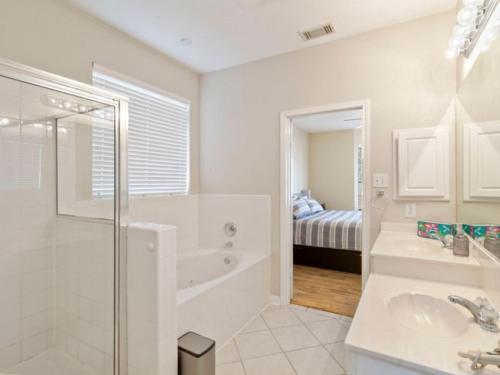 Cozy Sunterro Serenity in North Austin Pet Friendly Cozy Sunterro Serenity in North Austin Pet Friendly