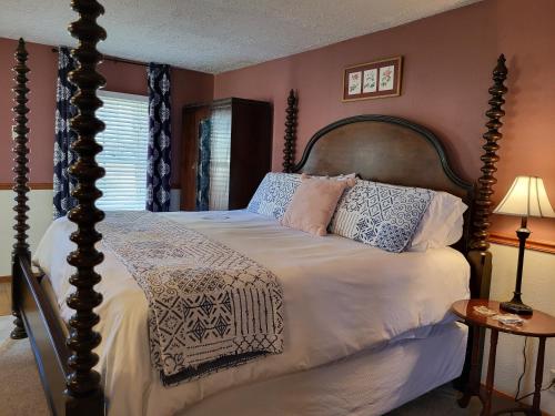 5 Ojo Inn Bed and Breakfast 5 Ojo Inn Bed and Breakfast