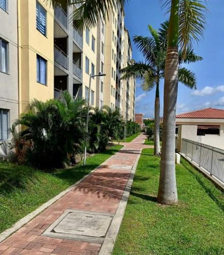 Apartamento en Ricaurte con piscina a 10 minutos de Melgar y Girardot, canchas juegos y mas in Ricaurte