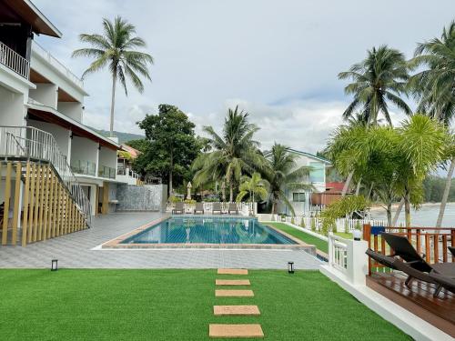 2SIS'S Khanom Resotel - 수영장