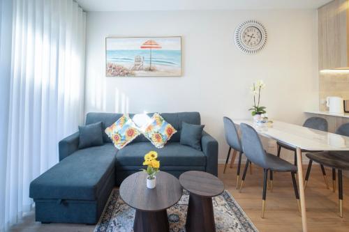 Modern Townhouse Close to City with Full Kitchen - Ellerslie, Окленд (фото 7)