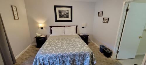 Queen Room with Balcony