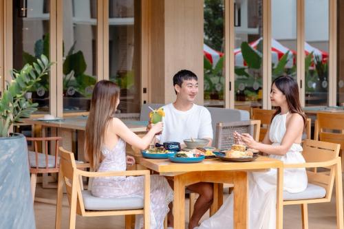 633332893 Holiday Inn Resort Samui Bophut Beach by IHG