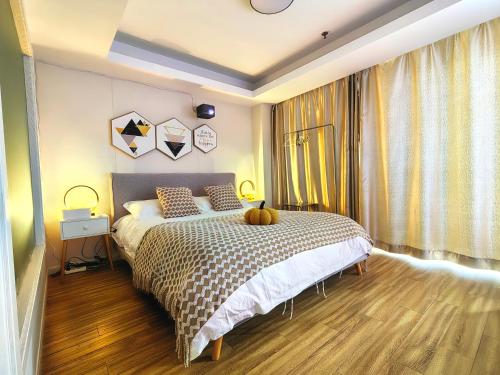 Qiya Luxury Apartment Lujiazui Beiyangjing Subway Station Branch