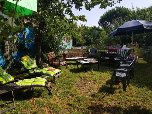 Appt Independant 4 5 ou 6 personnes piscine direct gare ou aeroport Jardin Piscine, Тулуза (фото 2)