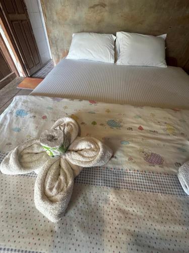 1 queen bed