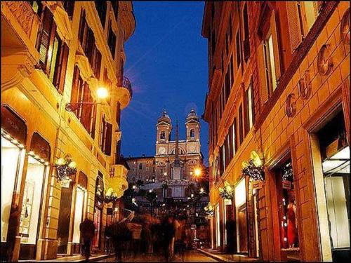 Condotti Apartment - image 11