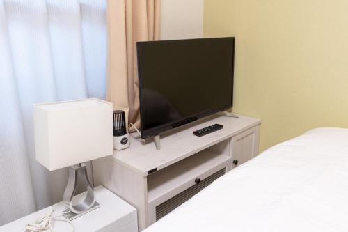 Confidence Ron 602 コンフィデンスロン 602 Room Type - One-Bedroom Apartment
