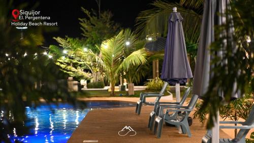 スイミングプール, El Pergentina Holiday Beach Resort in シキホル