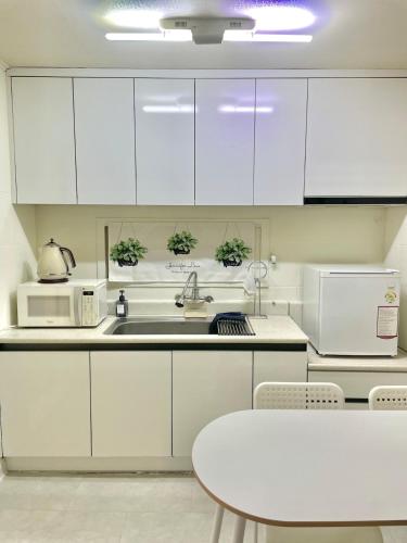 PI House Cozy house in central Seoul