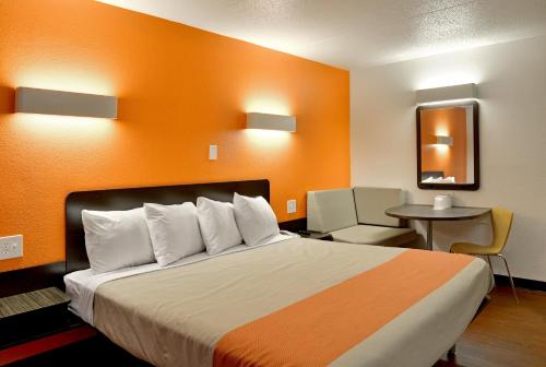 Motel 6-Toledo, OH