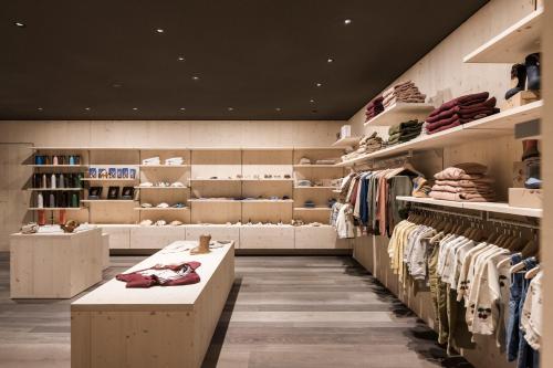 AKI Family Resort PLOSE