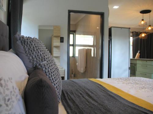 Cottage Studio - image 6
