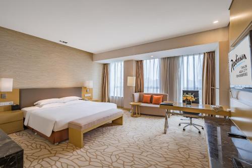 room detail thumbnail 1