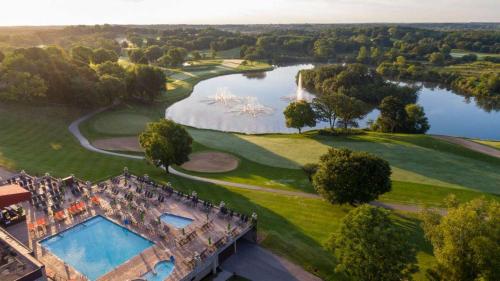 Elyss's Ranch Pool Near Williams Bay Beach Elyss's Ranch Pool Near Williams Bay Beach