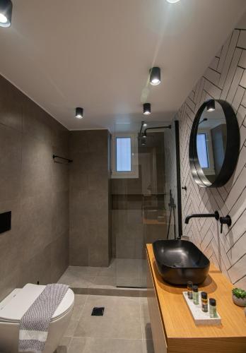 Vibrant Pagrati 2-BD Retreat with Elegant-Modern style 5
