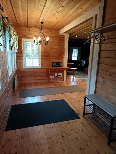 Shared lounge/TV area, Makelan Lomatuvat Cottages in Ruovesi