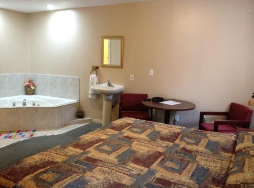 King Room with Spa Bath