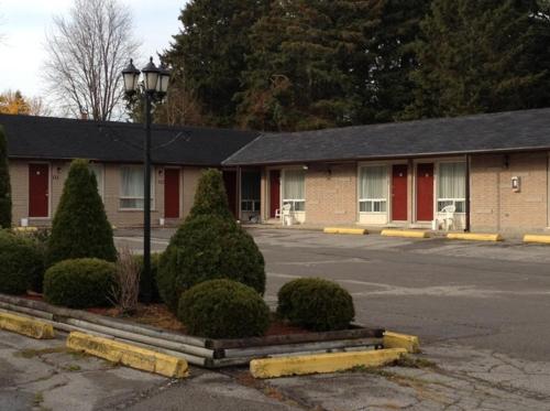 Lotus Motel - Accommodation - Cobourg