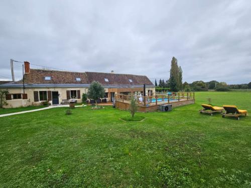 CHAMBRES D'HOTES EpLABONNE in Channay-sur-Lathan