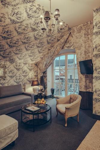 บริการและสิ่งอำนวยความสะดวก, อาร์ต โฮเต็ล มูน การ์เดน (Art Hotel Moon Garden) in วิลนีอุส