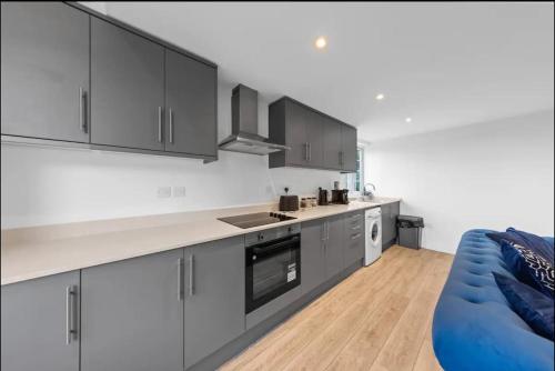 Canterbury City Guesthouse with All En-suite rooms and Hot-tub Canterbury City Guesthouse with All En-suite rooms and Hot-tub