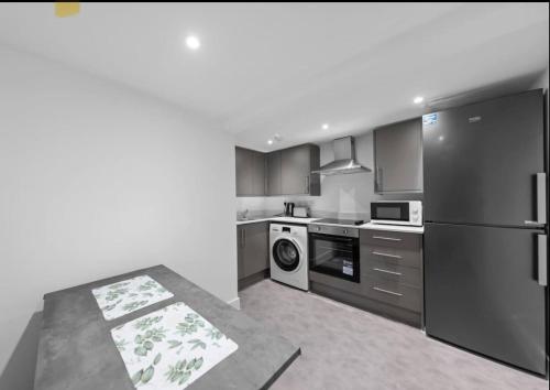 Canterbury City Guesthouse with All En-suite rooms and Hot-tub Canterbury City Guesthouse with All En-suite rooms and Hot-tub