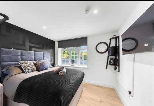 Canterbury City Guesthouse with All En-suite rooms and Hot-tub Canterbury City Guesthouse with All En-suite rooms and Hot-tub