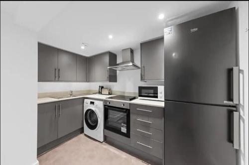 Canterbury City Guesthouse with All En-suite rooms and Hot-tub Canterbury City Guesthouse with All En-suite rooms and Hot-tub