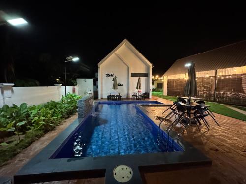 Basen, Wakaf Tengah Cottage with pool near MRSMKT IPG UMT UNISZA , Kuala Nerus in Batu Rakit