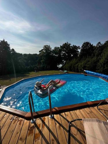 Zdunlandia Dom nad Jeziorem, jacuzzi, kort, basen in Wacmerek