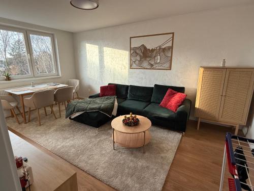 Mountain Heim Apartment near สนามบินโปปรัด-ตาตรี