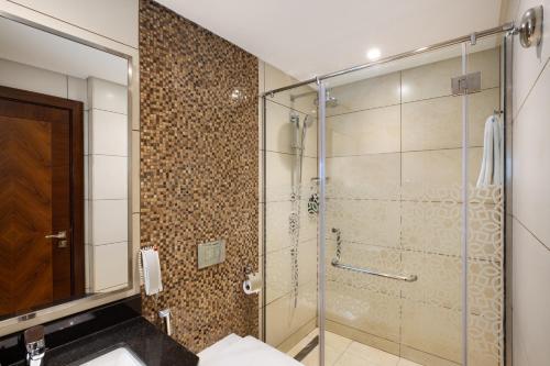 Royal Continental Suites Business Bay - Deluxe Apartments, Dubaï (photo 4)