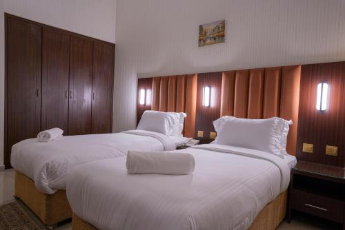 Room, deluxe, family