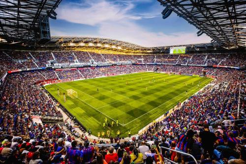 2C - Parking Cred, Early CI, King Bed, Sleeps 6 - 30mins to NYC