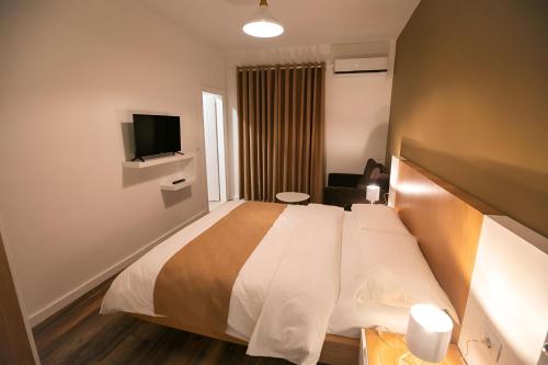 Hotel Sidi in คอมบินัต