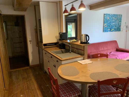 Konyha, Le Clos des Tilleuls - D Day Home in La Vendelee