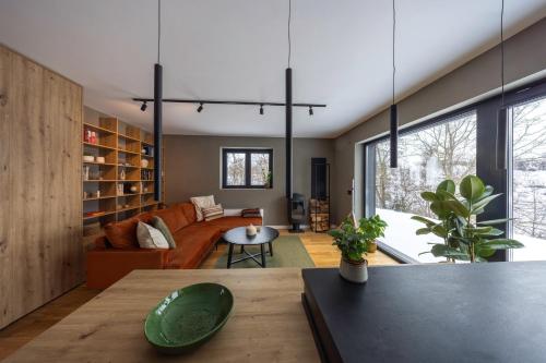 Blackberry Cabin lakeside escape in Popare