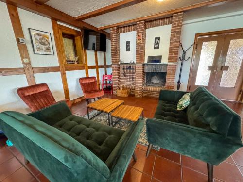 Shared lounge/TV area, Berghotel Waidmannsheil in Battenberg (Eder)