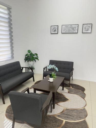 Naura Nufail Homestay Taman Aman Anak Bukit in เกปาลา บาตัส