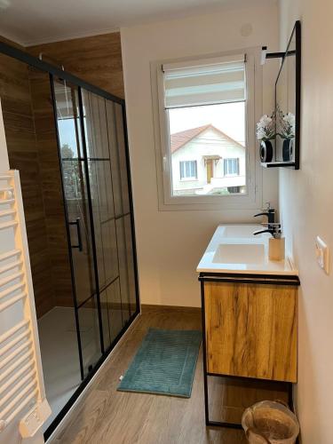 Modern,cozy house near Paris & Disneyland Paris in Pontault-Combault