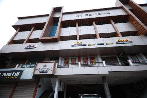 Buitenkant, Haksons Residency in Mananthavady