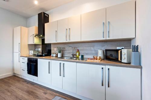 Comfortable 1-Bed Flat in Gated Complex, Netflix, Parking & Wi-Fi Included, Sleeps 3, JQ, Birmingham (fotografie 2)